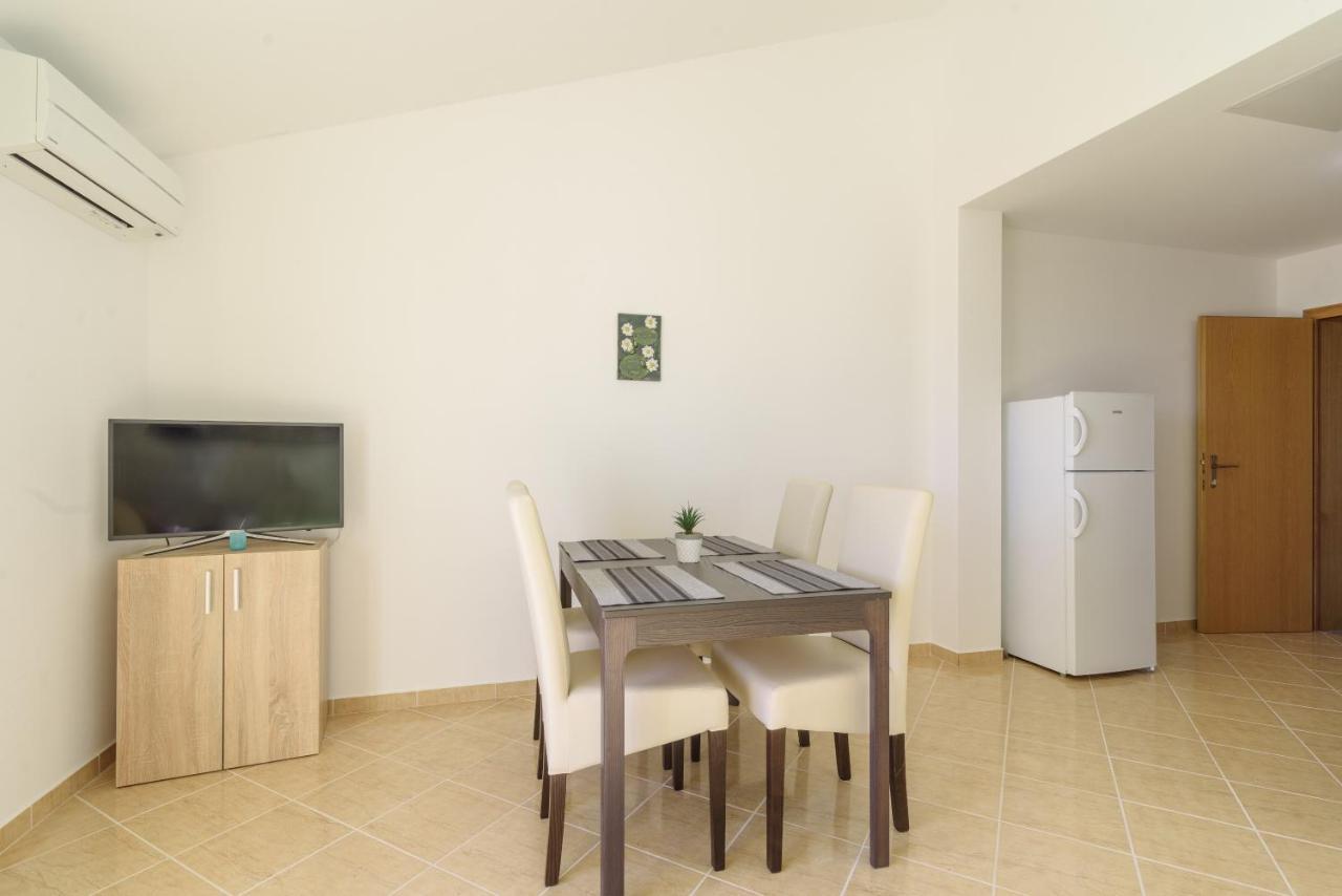 Apartmani Emil トロギール エクステリア 写真