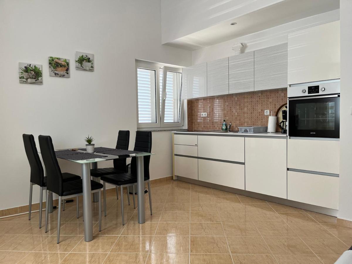 Apartmani Emil トロギール エクステリア 写真